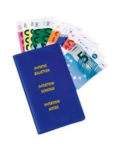 Eurobiljetten - set van 40 eurobiljetten in portefeuille