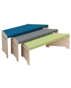 Trapeziumbank met tapijt