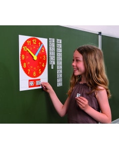 Magnetische analoge en digitale klok voor op het bord