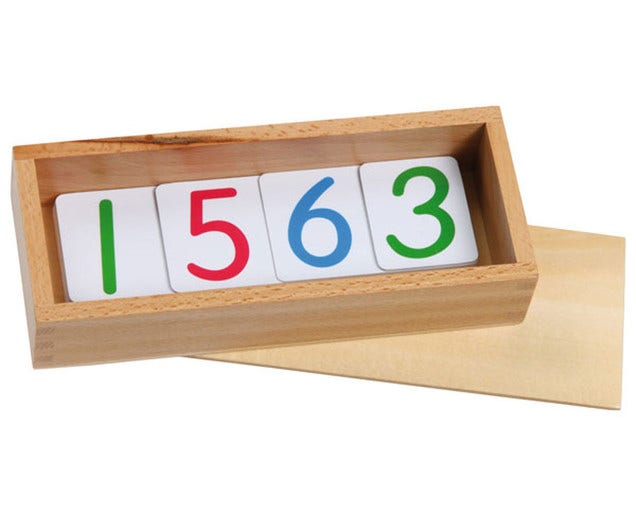 Getalkaarten (1 - 9999 - in houten opbergdoos