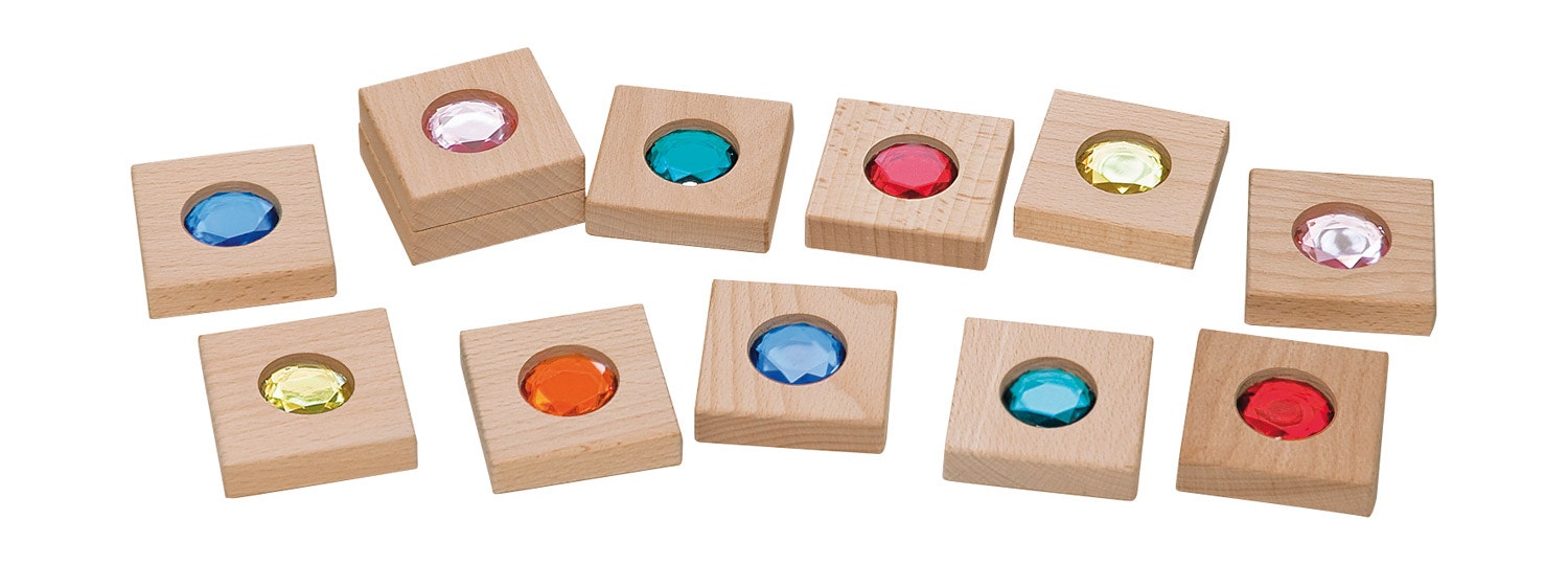 Houten tegels met glinsterende edelsteen